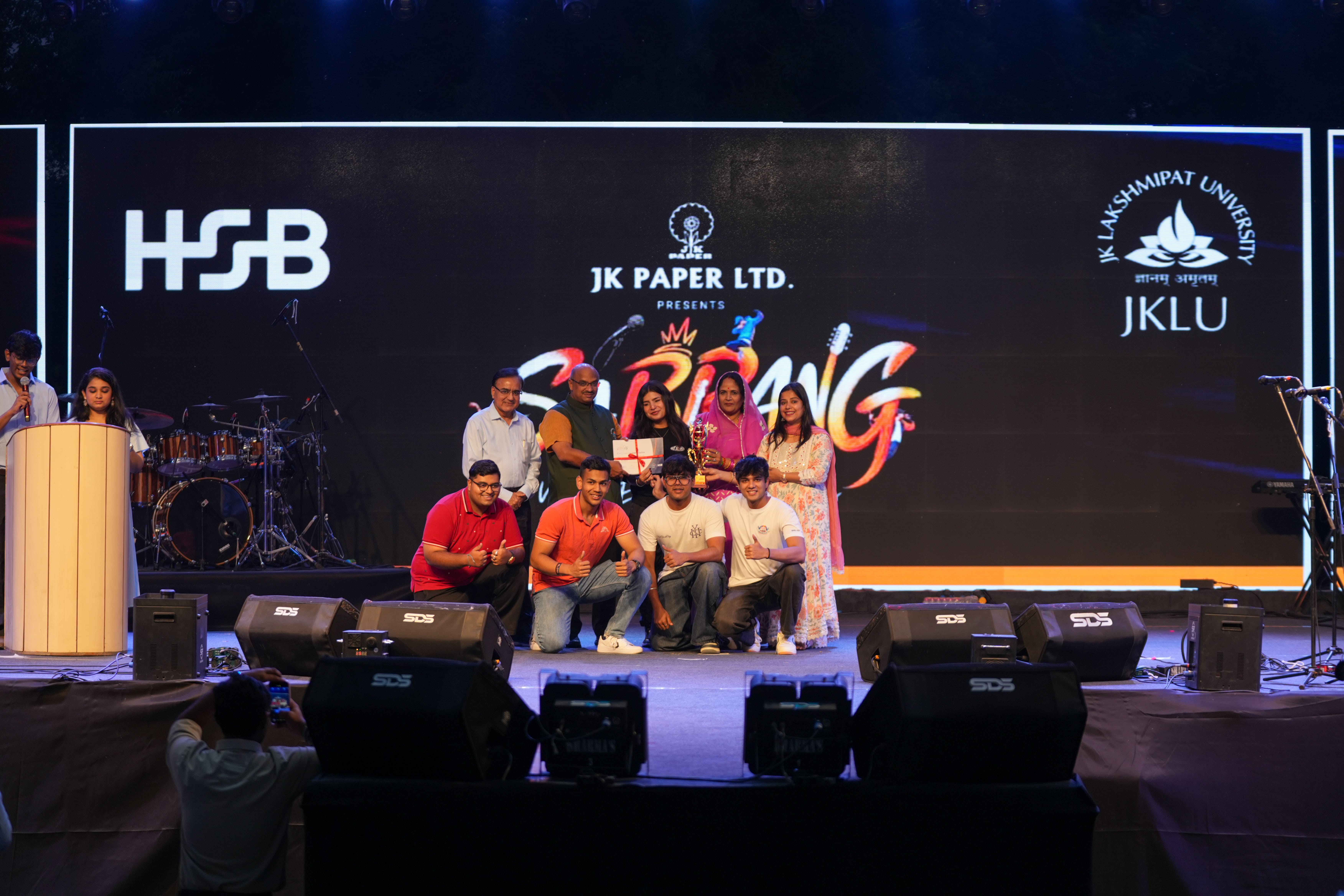 JK Paper Sabrang 2026 concludes at JKLU with stellar performance by artist Varun Jain