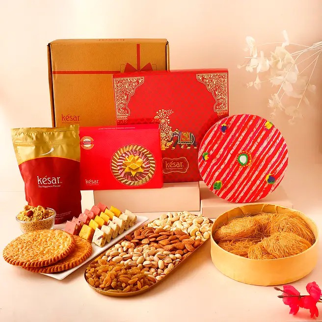 Karwa Chauth 2026: 5 Thoughtful Gifts by FNP to Celebrate Love, Tradition and Togetherness
