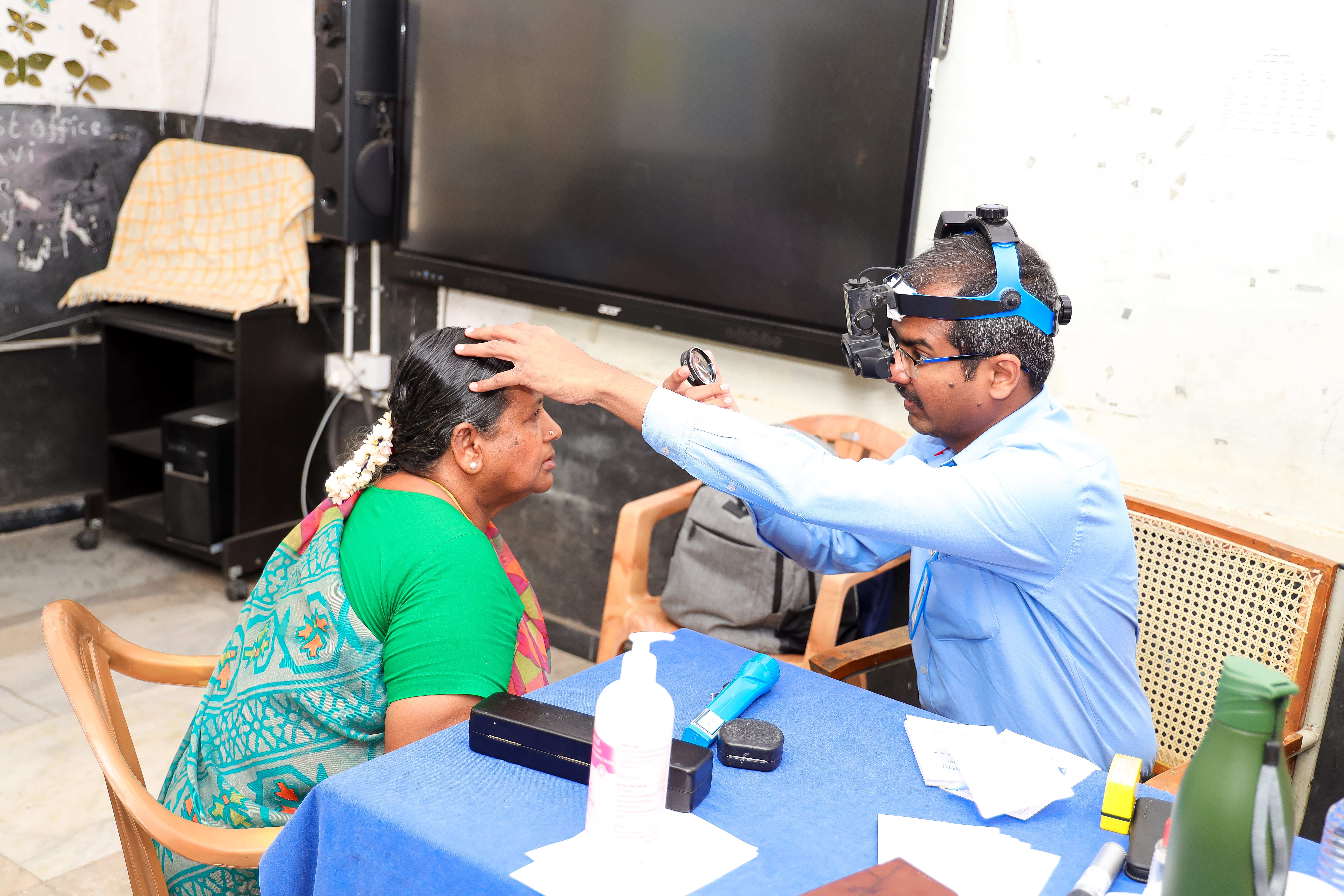 Walkaroo Foundation Conducts Free Eye Camp in Collaboration with Aravind Eye Hospital